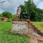 Platform to rise on elephants
