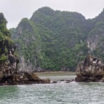 Cat Ba Bay